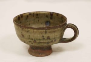 Tasse Gustave TIFFOCHE (1930-2011) Grès, vers 1970 Collection musée de Guérande